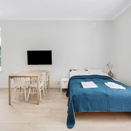Wehost Modern Scandinavian Studio In Trendy Kallio เฮลซิงกิ ภายนอก รูปภาพ